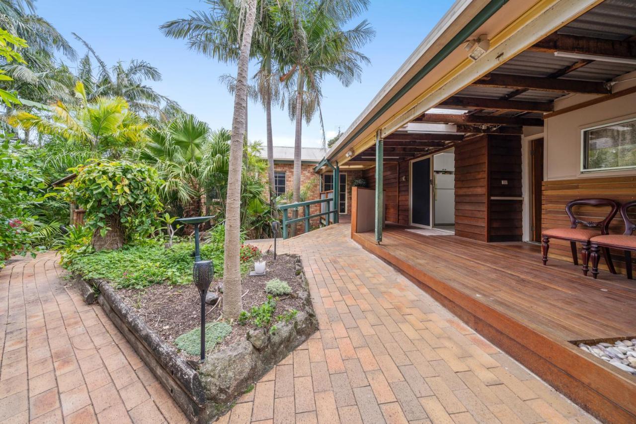 Oasis Inn Ulladulla - Welcoming Guests 18 Years And Older Exterior photo