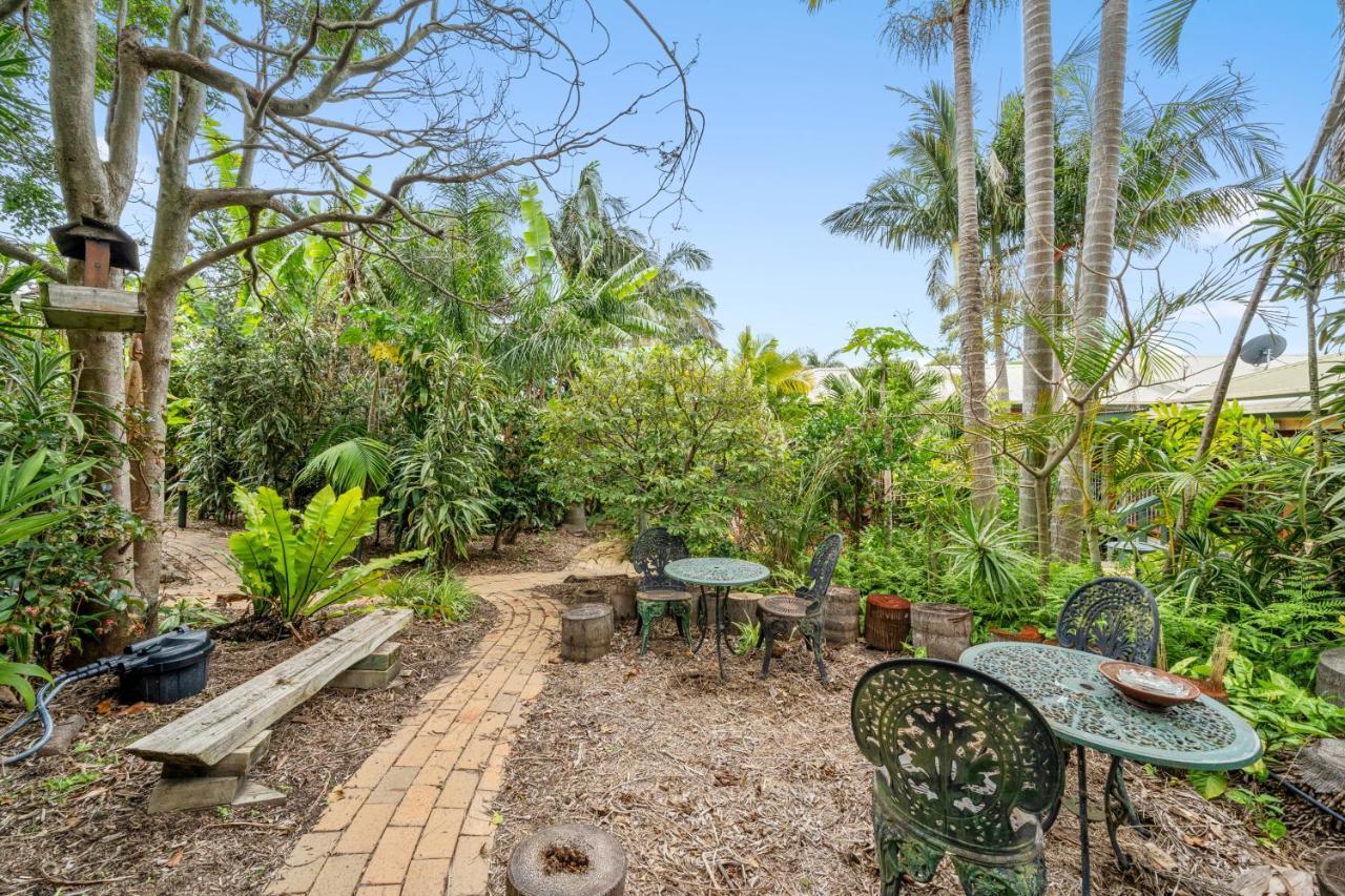 Oasis Inn Ulladulla - Welcoming Guests 18 Years And Older Exterior photo