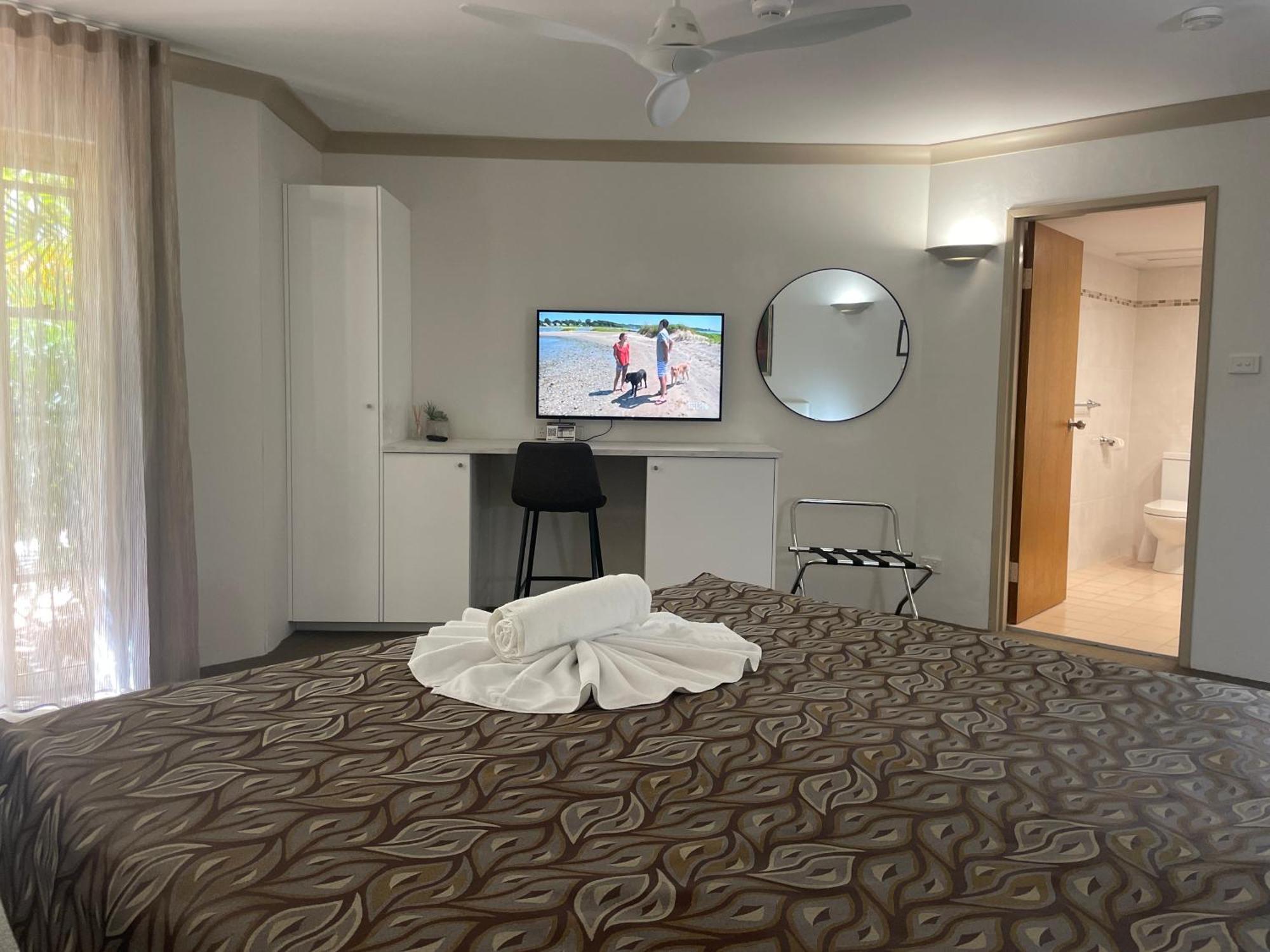 Oasis Inn Ulladulla - Welcoming Guests 18 Years And Older Exterior photo
