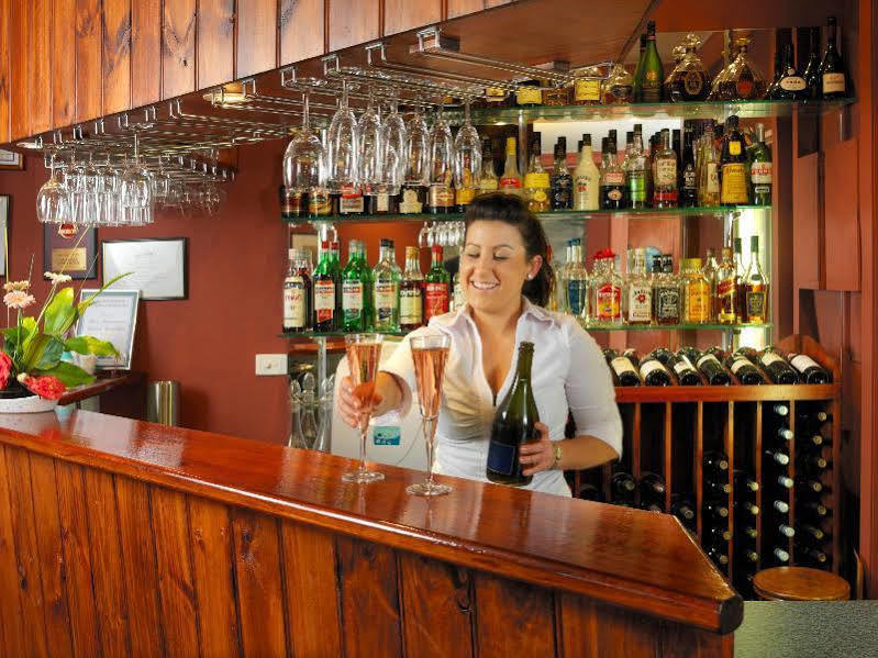 Oasis Inn Ulladulla - Welcoming Guests 18 Years And Older Exterior photo